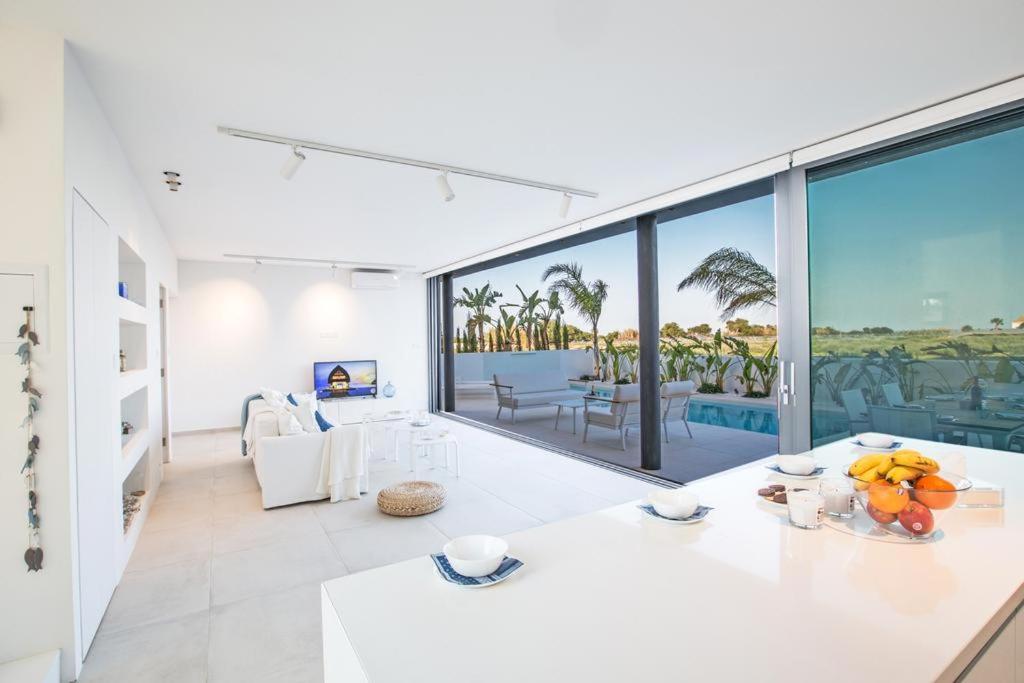פאראלימני The White H Villa, Protaras, Fresh And Peaceful מראה חיצוני תמונה
