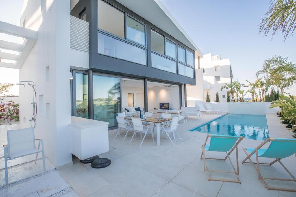 פאראלימני The White H Villa, Protaras, Fresh And Peaceful מראה חיצוני תמונה